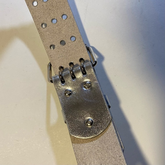 Silver triple row of grommets, SZ XL waists 36”-42”may be bonded leather or faux - Picture 5 of 7